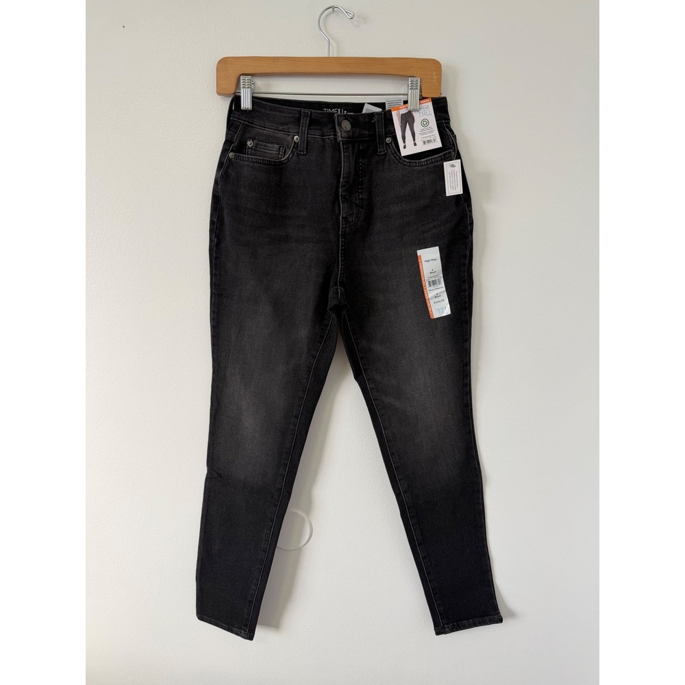 Time and Tru Women's High-Rise Curvy Skinny Jeans Black Wash Size 2 Short – NWT - Picture 2 of 4